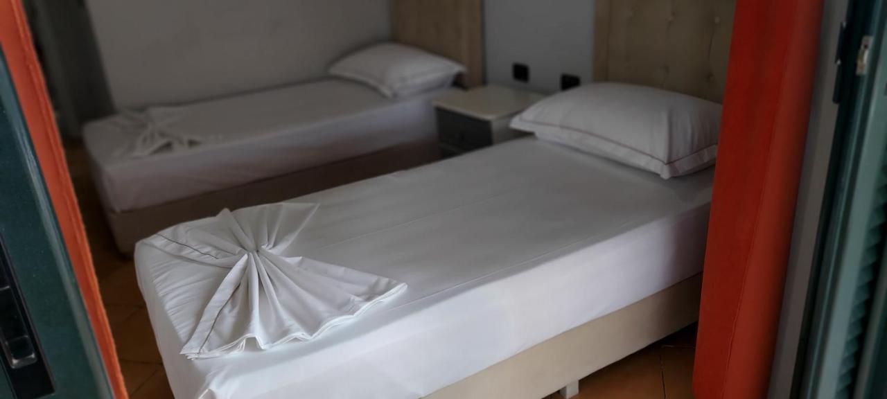 Kanina Hotel&Hostel Саранда Экстерьер фото