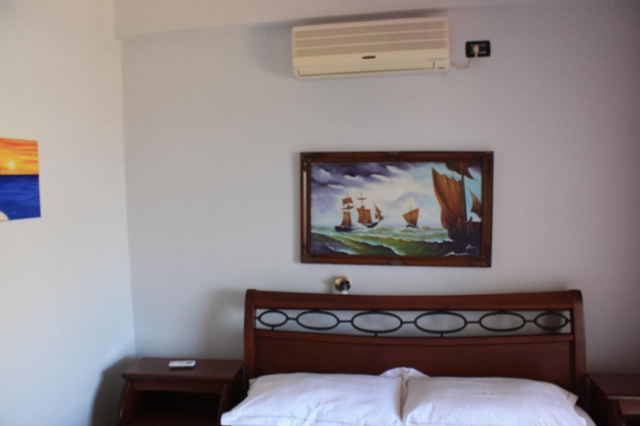 Kanina Hotel&Hostel Саранда Экстерьер фото